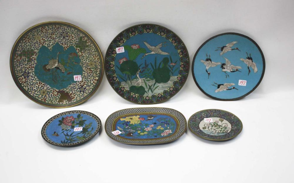 SIX JAPANESE CLOISONNE ITEMS, WITH VARIOUS