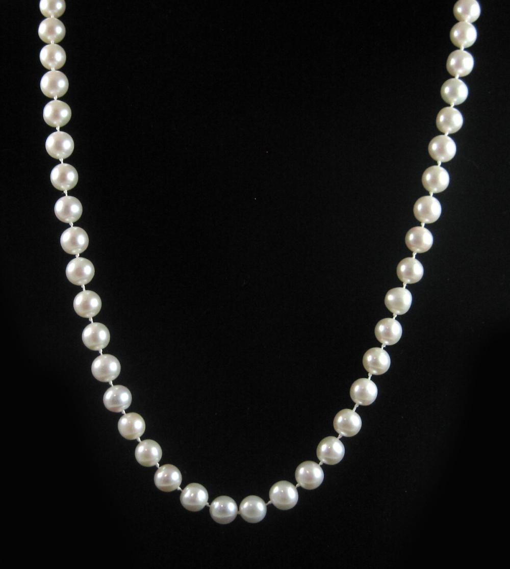 WHITE PEARL AND FOURTEEN KARAT