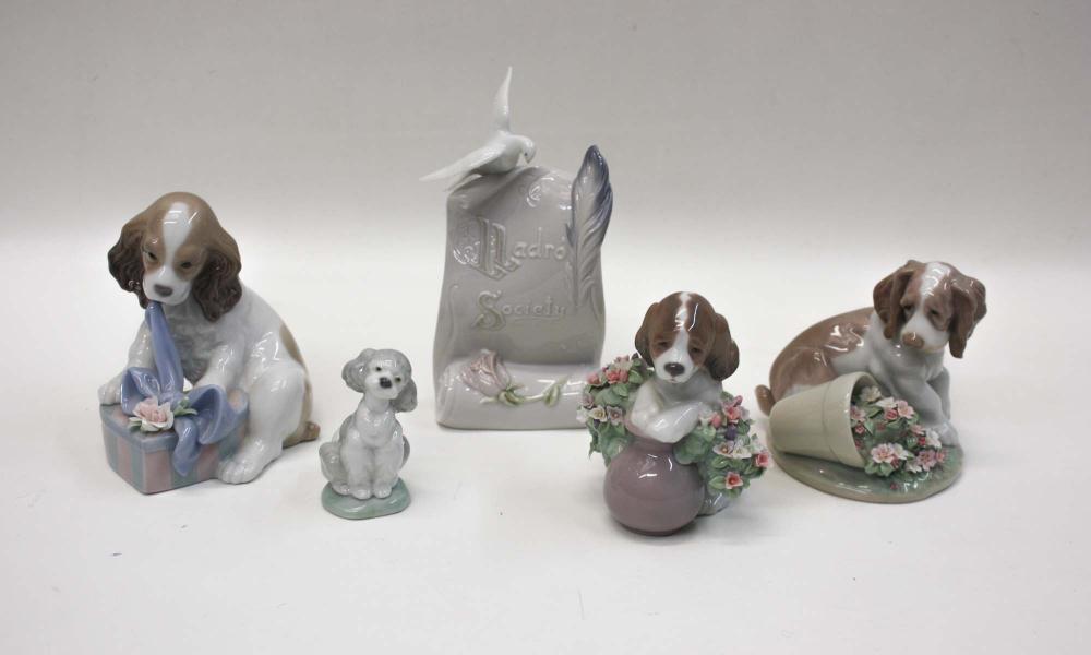 FIVE LLADRO PORCELAIN FIGURINES  314ea1