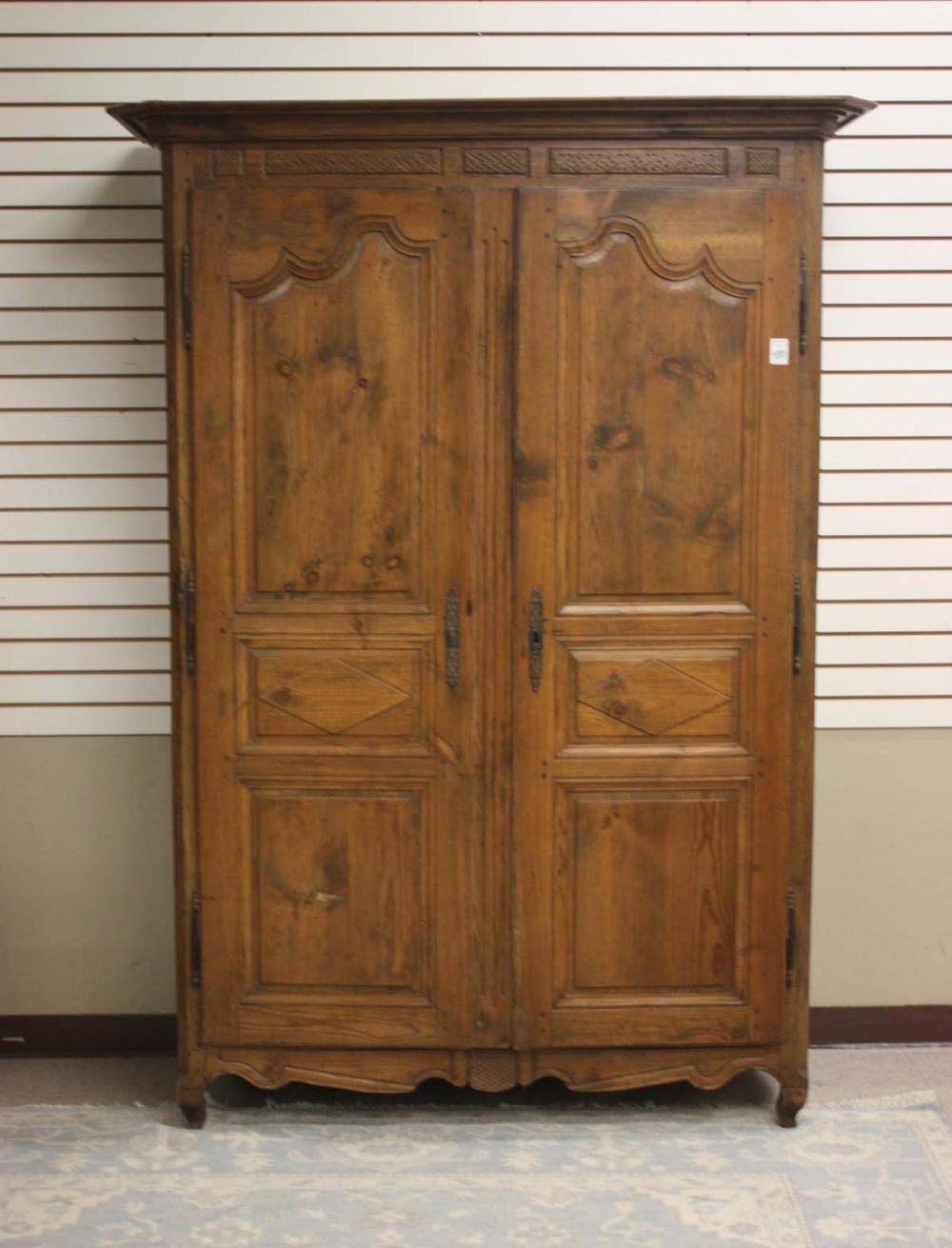 LOUIS XV PINE ARMOIRE FRENCH  315065