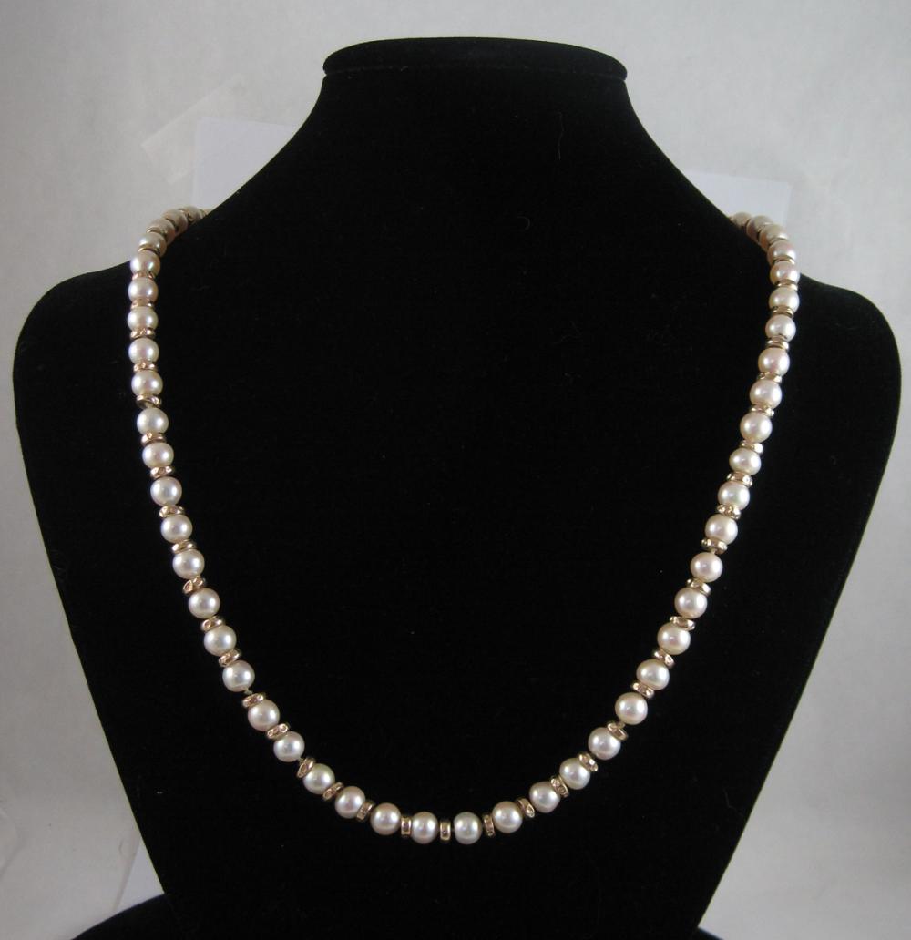 ROPE LENGTH PEARL AND FOURTEEN 3150b9