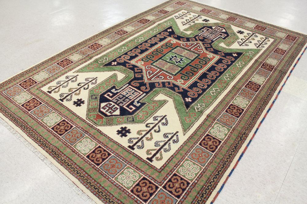 HAND KNOTTED ORIENTAL CARPET, INDO-PERSIAN,