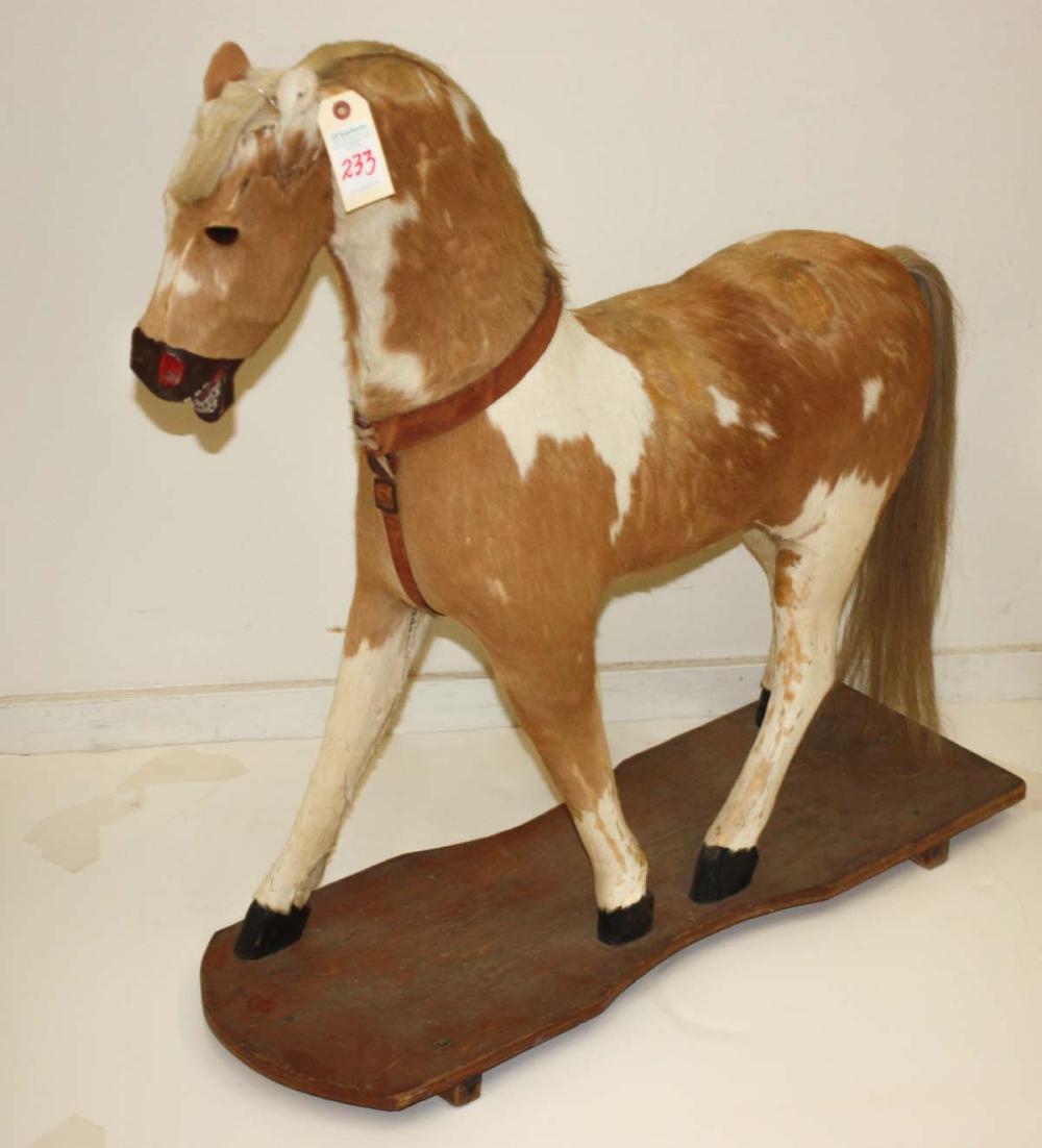 CHILD'S RIDING TOY HOBBY HORSE,