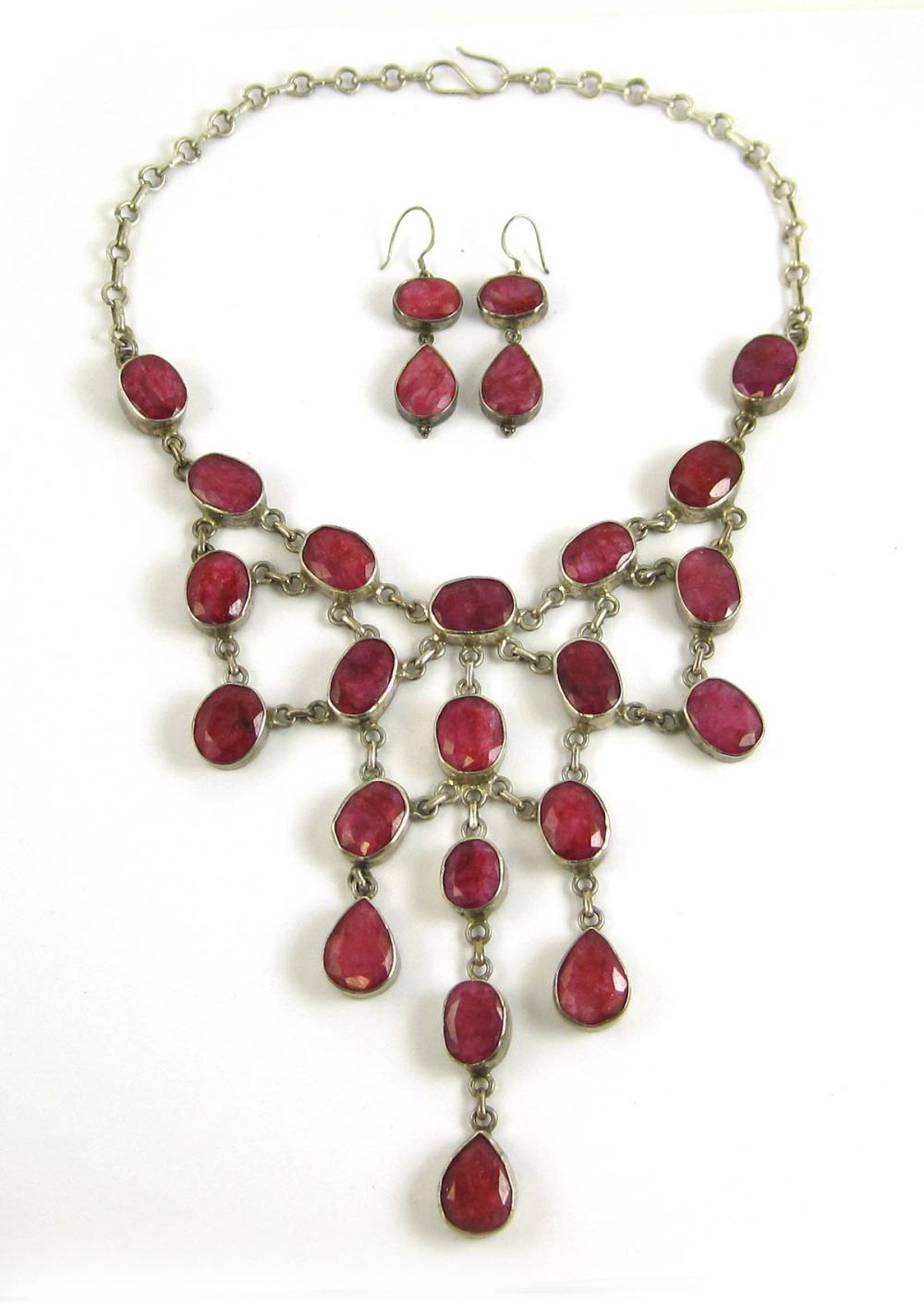 NATURAL RUBY NECKLACE AND EARRINGS 3151dd