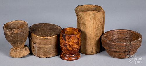 GROUP OF WOODENWARE TO INCLUDE 31526b