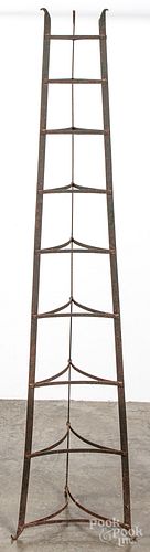 IRON GARDEN STAND, EARLY 20TH C.Iron