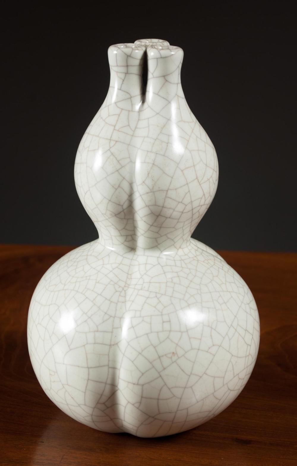 CHINESE GE WARE VASE, DOUBLE GOURD