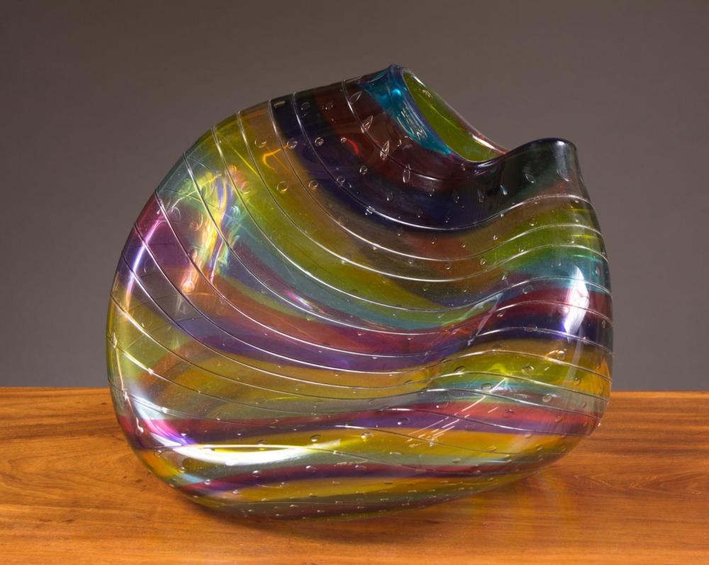 IAN GILULA ART GLASS VESSEL, (AMERICAN,