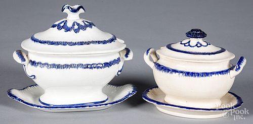TWO LEEDS PEARLWARE BLUE FEATHER 3153fd