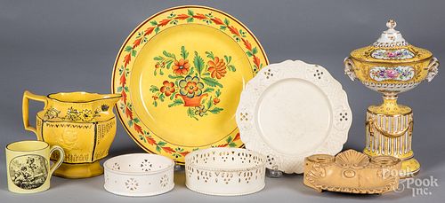 GROUP OF CANARY YELLOW PORCELAIN  315591