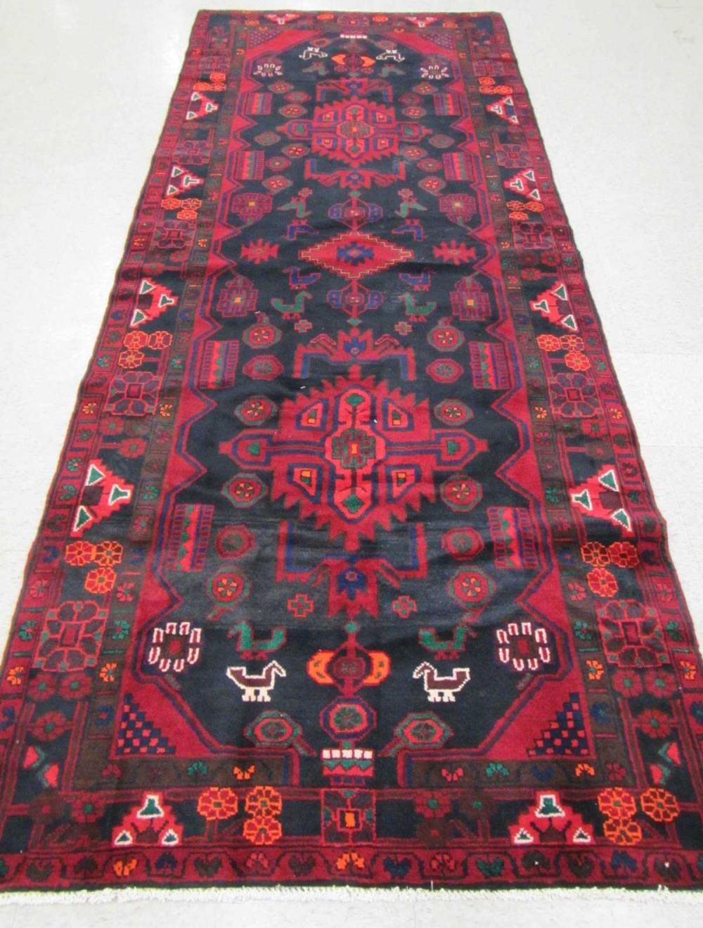 PERSIAN TRIBAL AREA RUG, HAND KNOTTED