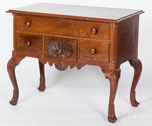 CHIPPENDALE STYLE WALNUT DRESSING 3156e3