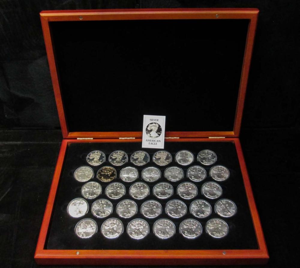 CASED SET OF AMERICAN EAGLE SILVER