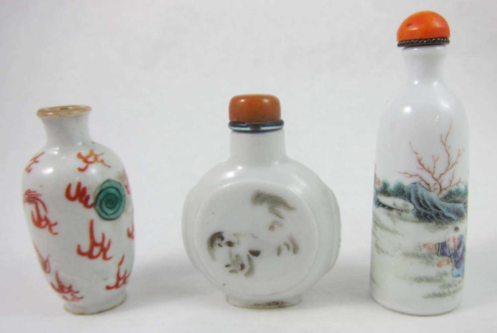 TEN CHINESE PORCELAIN SNUFF BOTTLES  3157cd