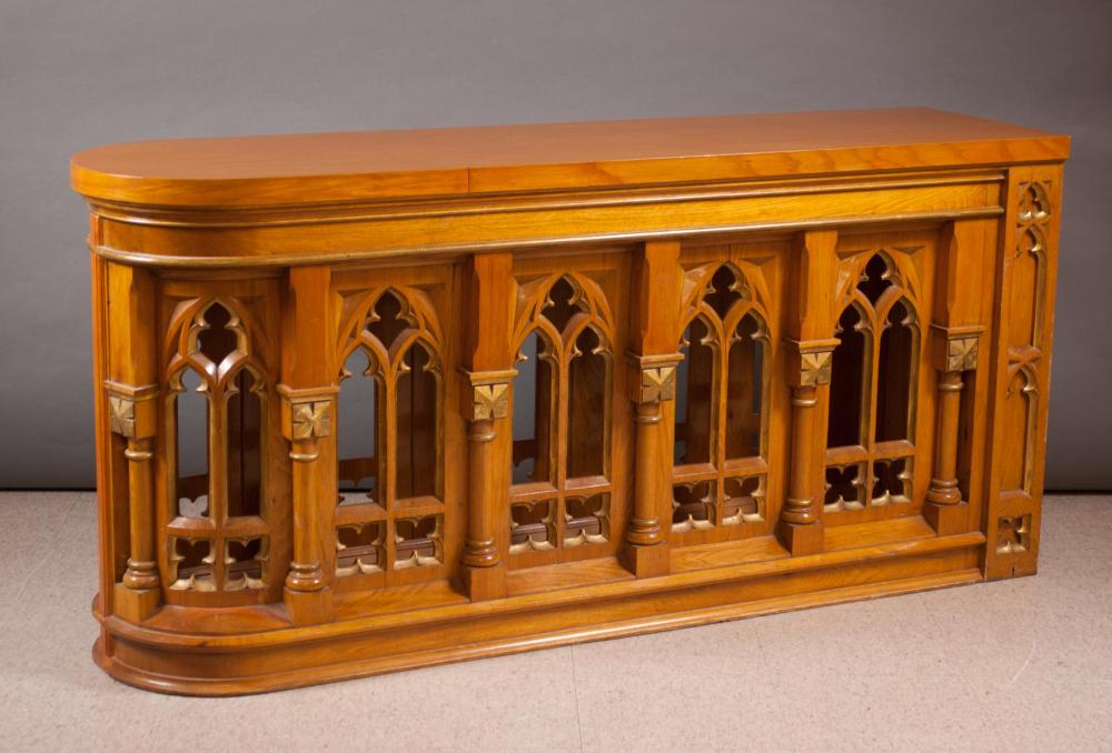 OAK GOTHIC REVIVAL CHURCH RAIL  31588f