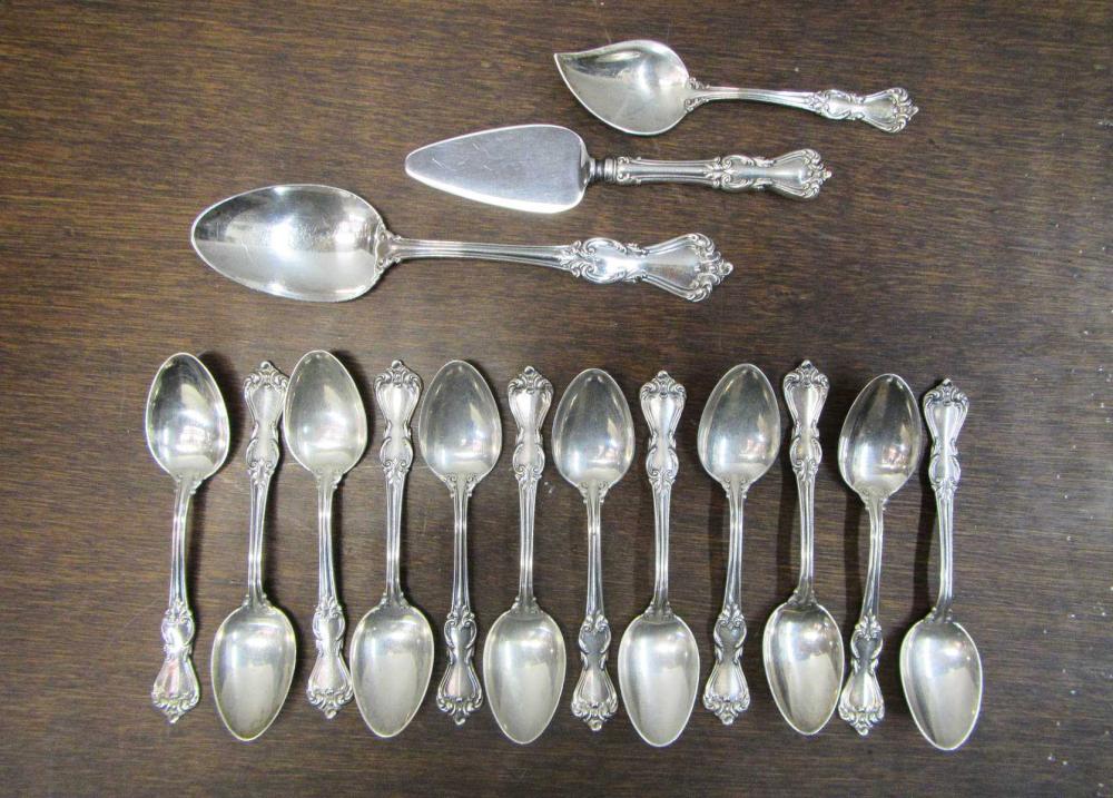 PARTIAL STERLING SILVER FLATWARE 3158b3