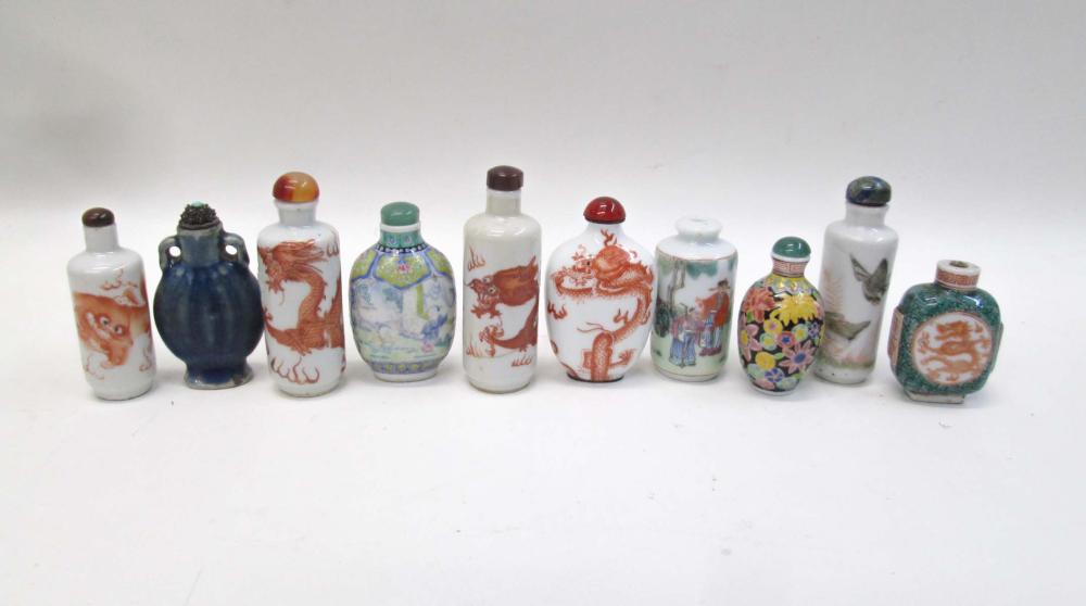 TEN CHINESE SNUFF BOTTLES 9 PORCELAIN 3158c4