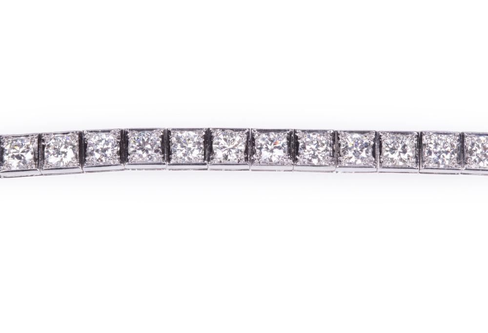 PLATINUM AND DIAMOND LINE BRACELETPlatinum 3181ef