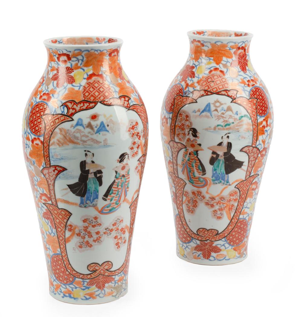 PAIR OF JAPANESE KUTANI PORCELAIN VASESPair