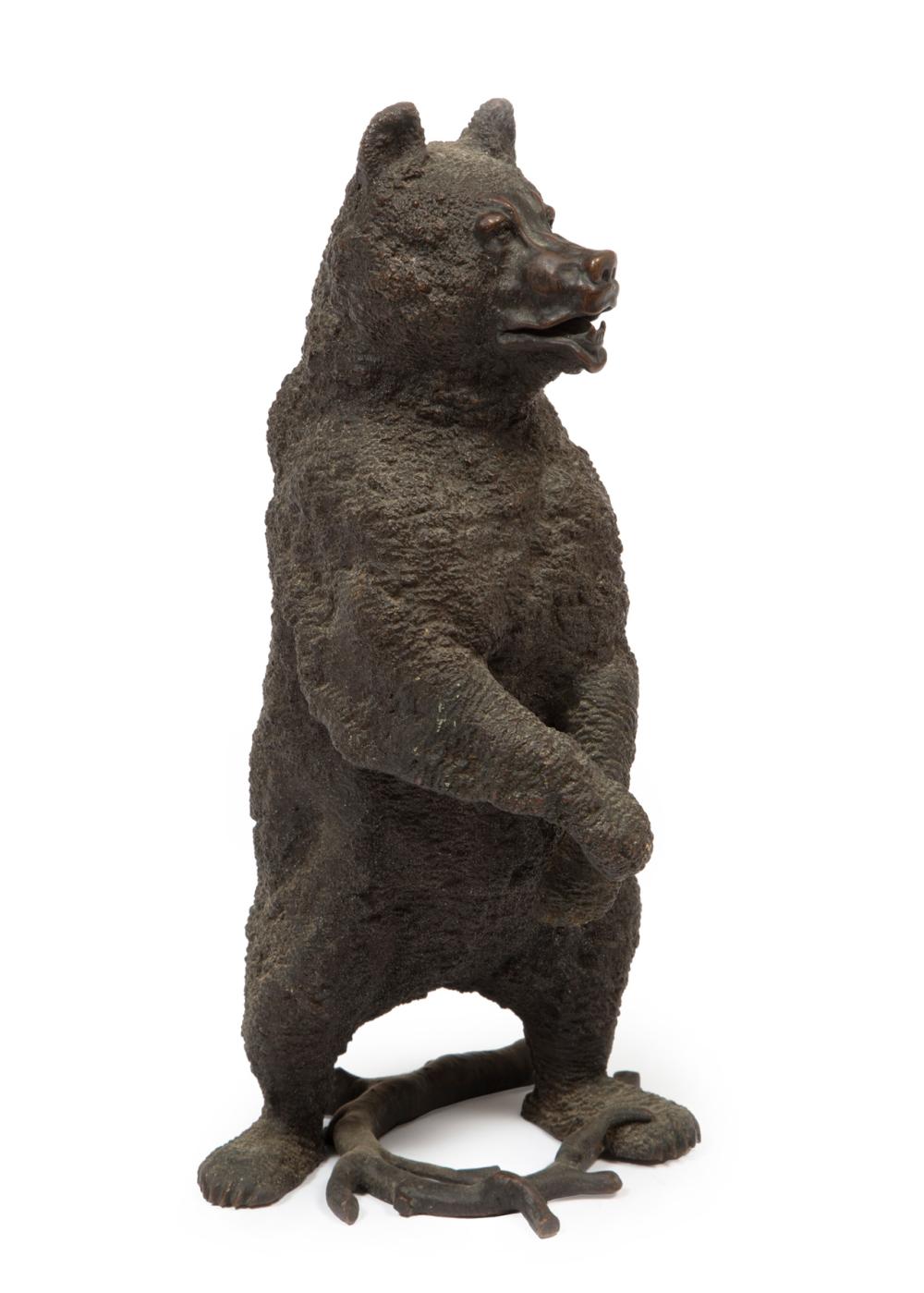 BRONZE FIGURE OF A "SIBERIAN GRIZZLY"Bronze