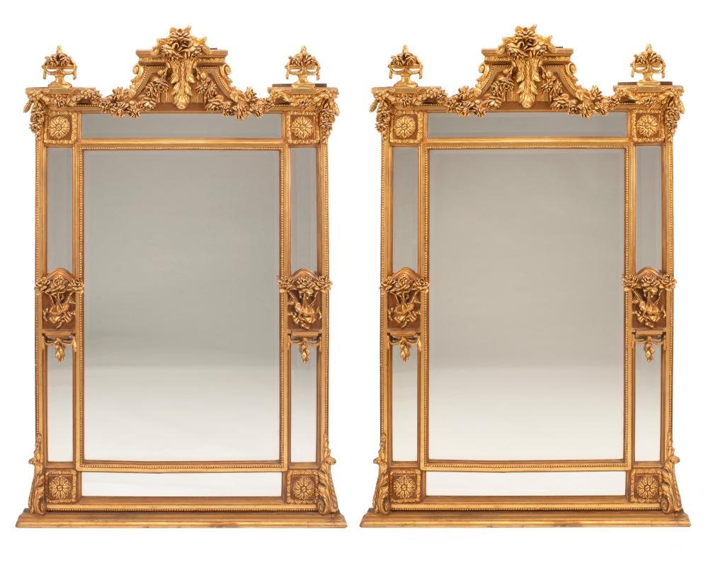 PAIR OF NEOCLASSICAL-STYLE GILTWOOD