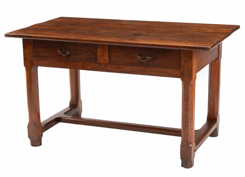 FRENCH PROVINCIAL OAK TABLEFrench