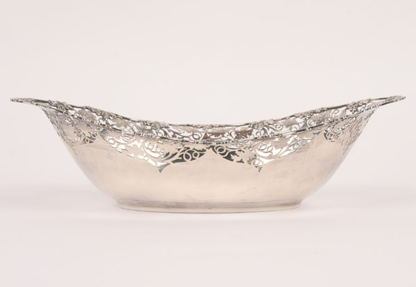Sheffield sterling silver basket with
