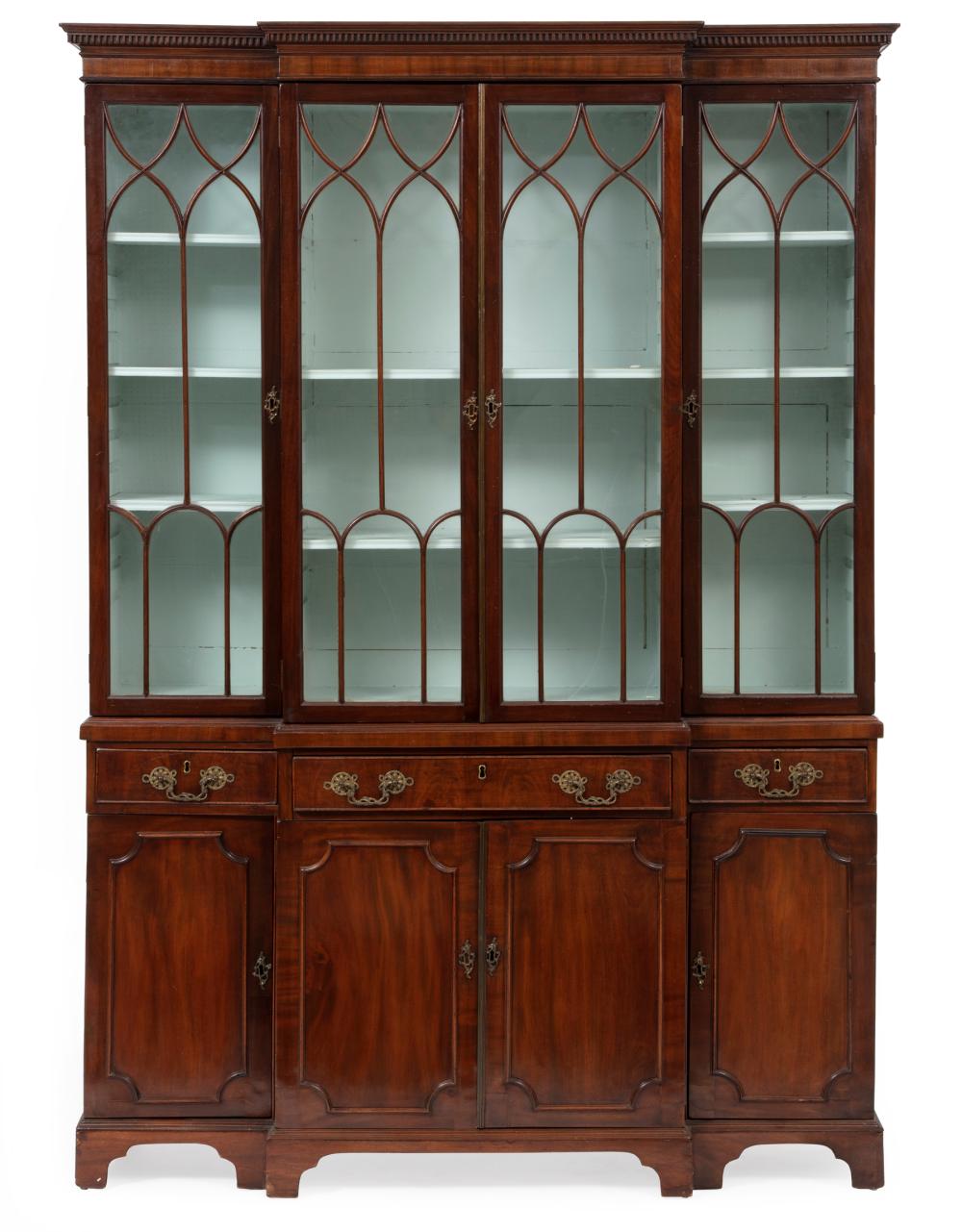 GEORGE III MAHOGANY BREAKFRONT 318511