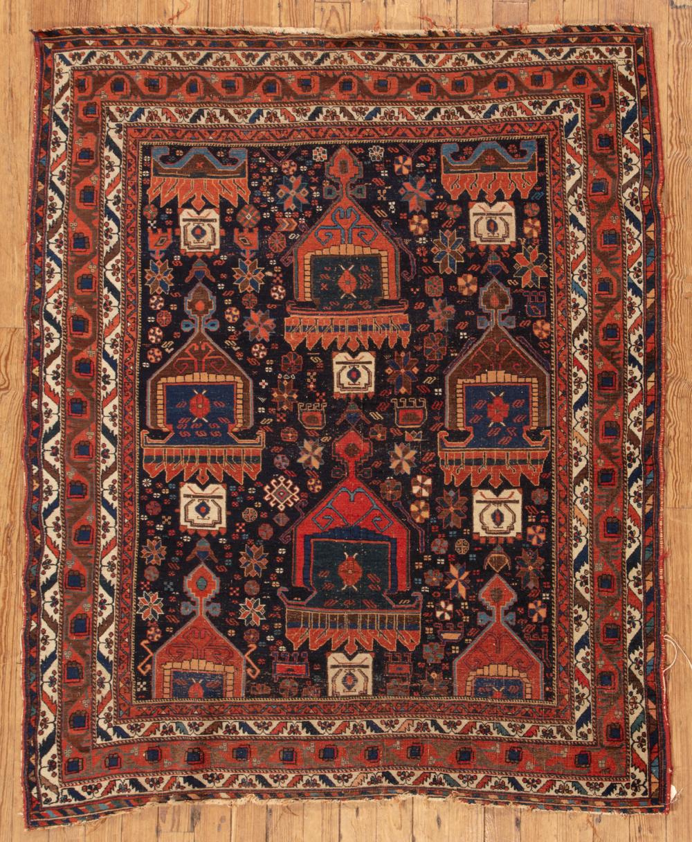 ANTIQUE PERSIAN RUGAntique Persian 3185c4