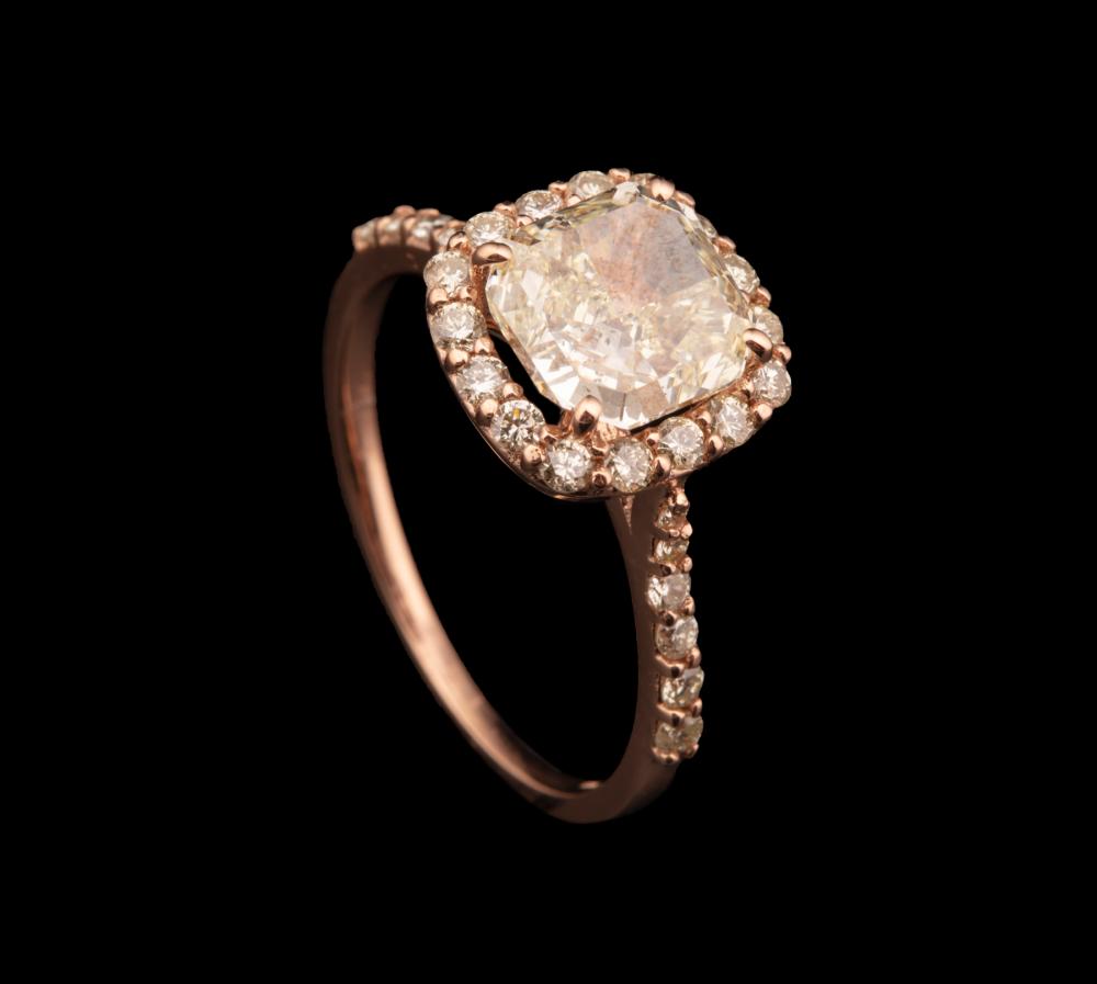 18 KT. ROSE GOLD AND DIAMOND RING18