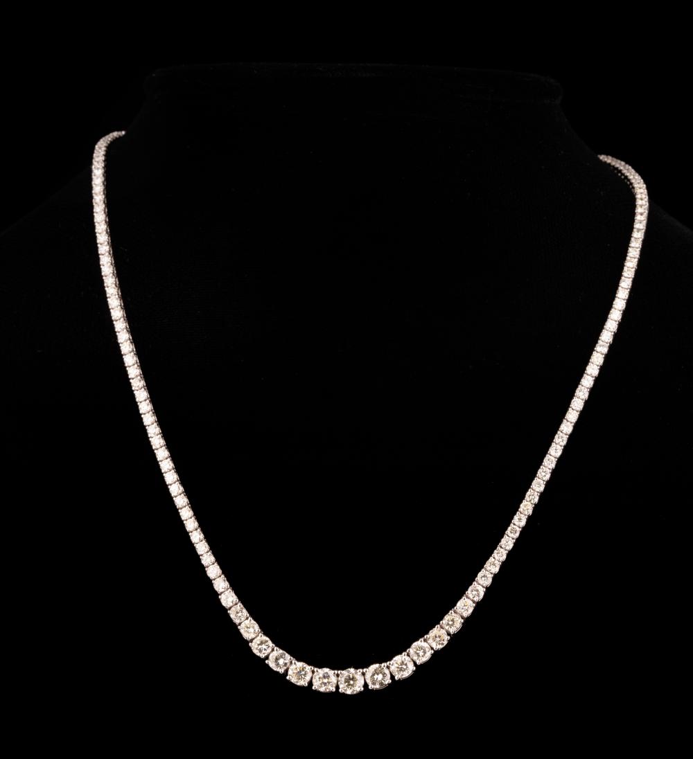 14 KT. WHITE GOLD AND DIAMOND NECKLACE14
