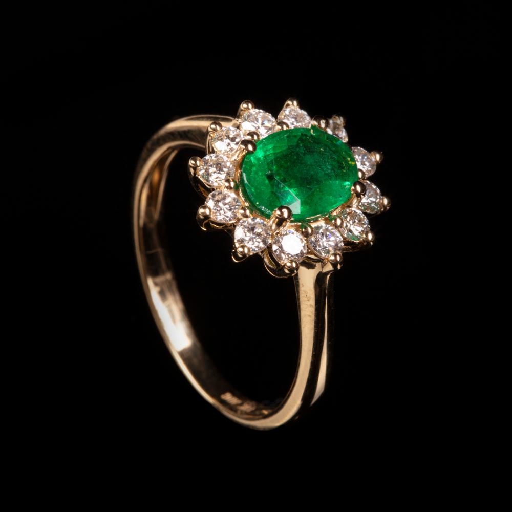 18 KT YELLOW GOLD EMERALD AND 318688