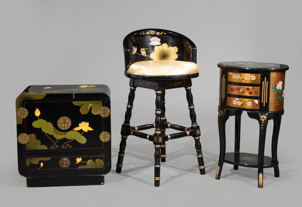 GROUP OF BLACK LACQUER AND GILT
