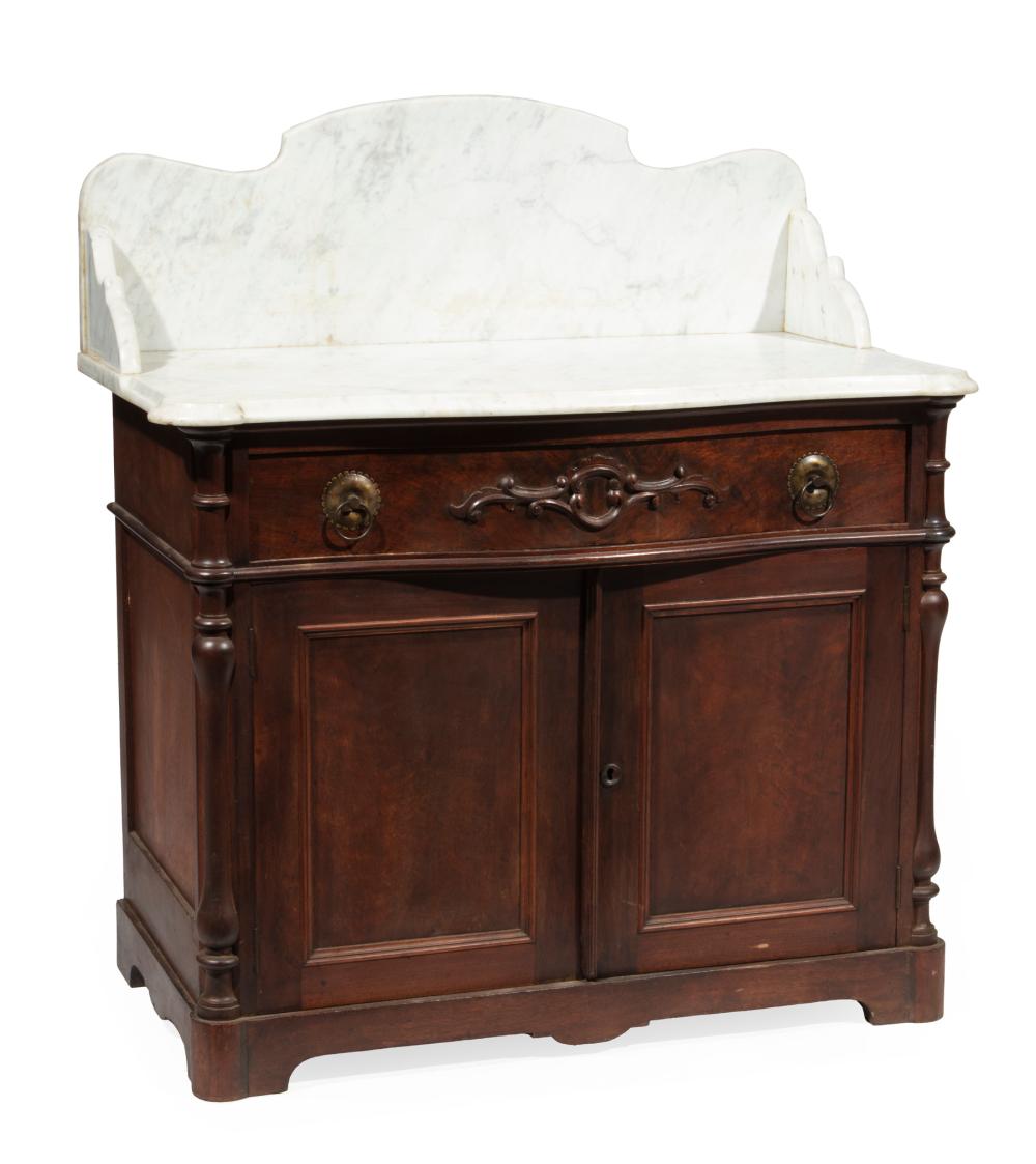 AMERICAN ROCOCO MAHOGANY WASHSTANDAmerican 3186ea