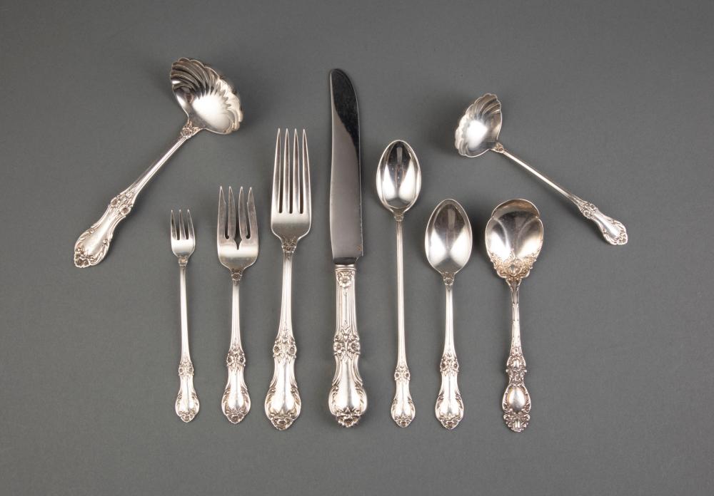 STERLING SILVER FLATWARE SERVICESterling 3187a7