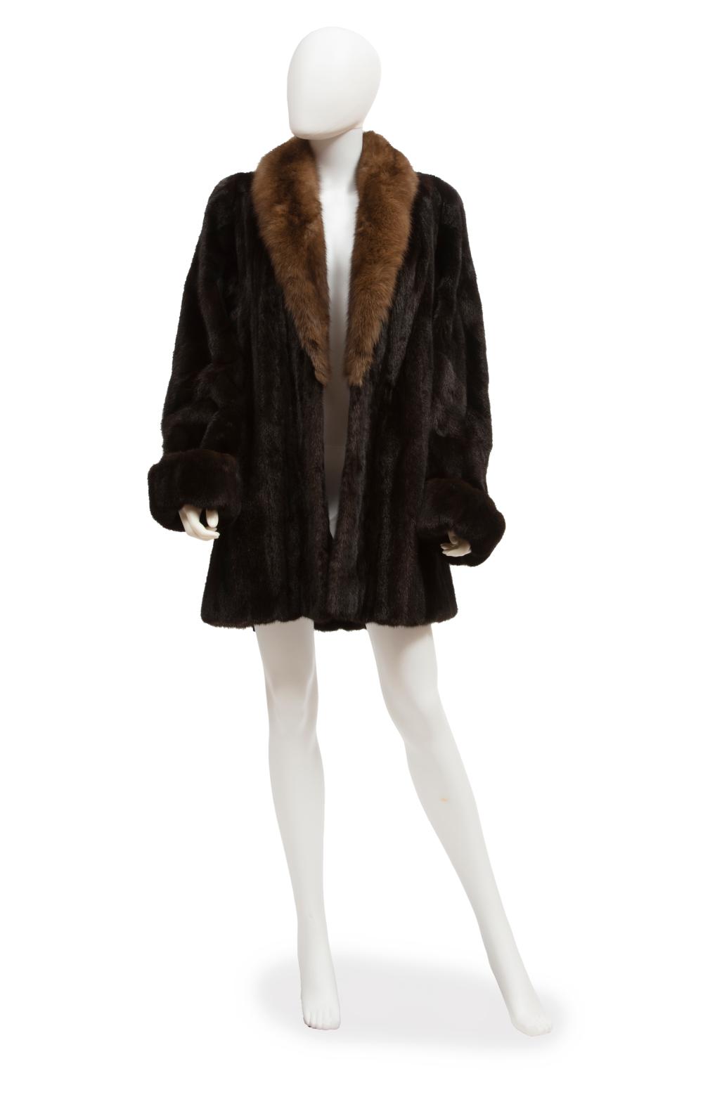 SHORT MINK FUR COATShort Mink Fur Coat,