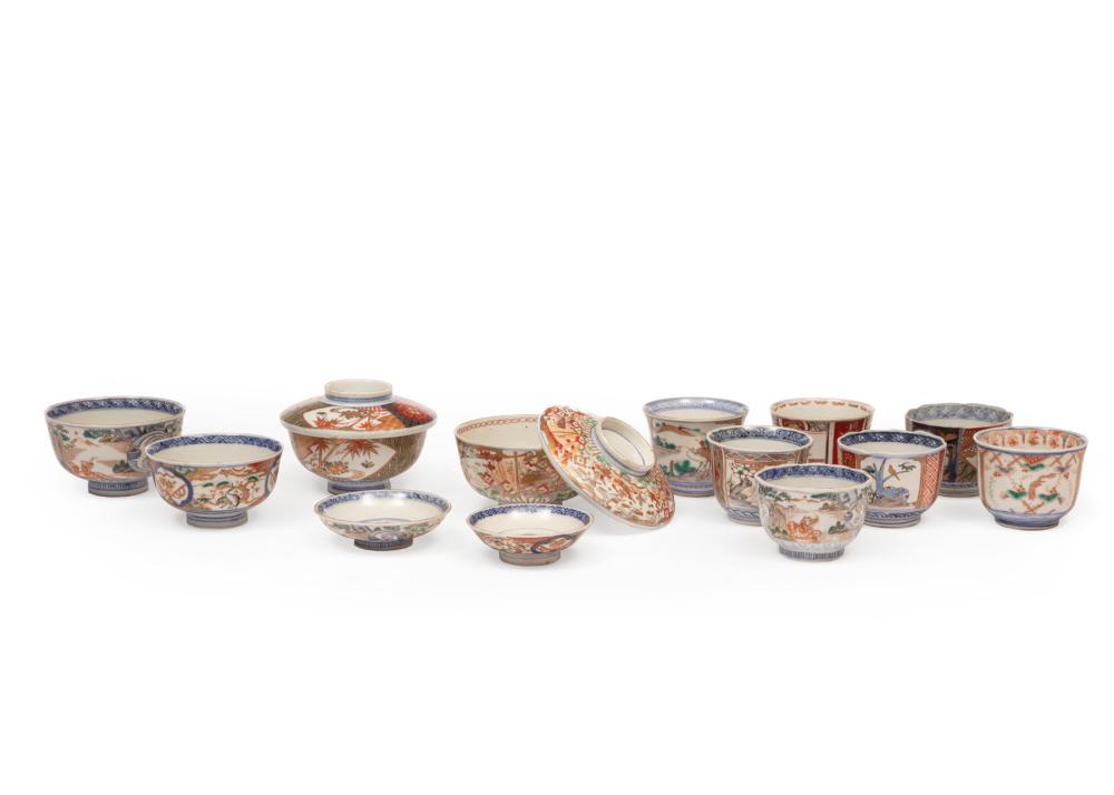 JAPANESE IMARI PORCELAIN TABLEWAREAssembled 3187ff