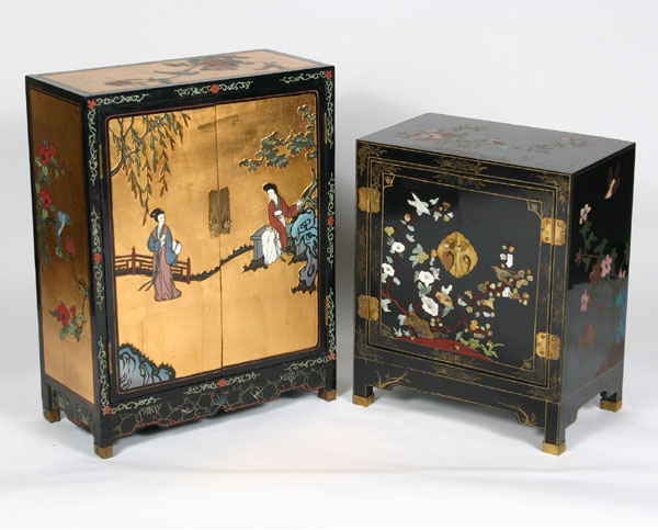 Lot of two Asian lacquered painted 4f40b