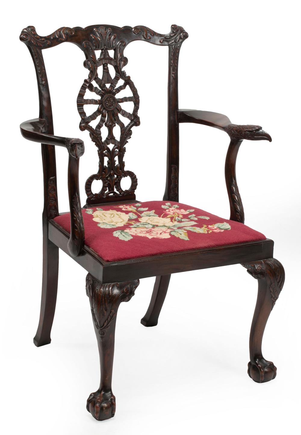 GEORGIAN STYLE CARVED MAHOGANY 318a10