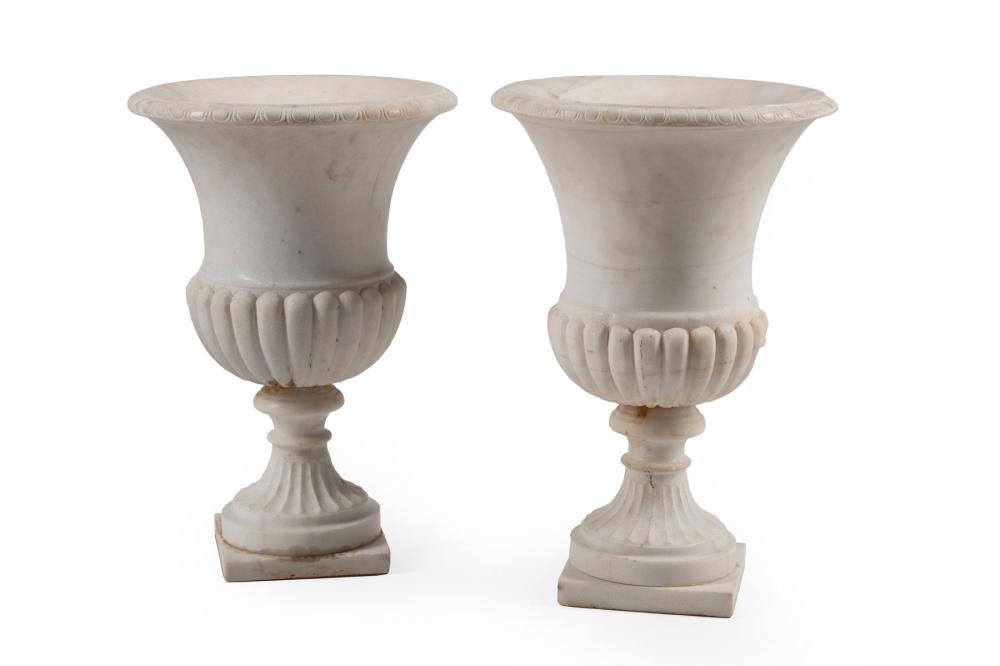 PAIR OF NEOCLASSICAL-STYLE MARBLE