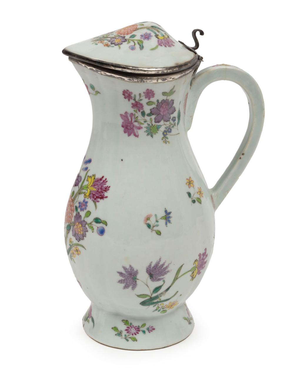 CHINESE EXPORT FAMILLE ROSE PORCELAIN 318b02