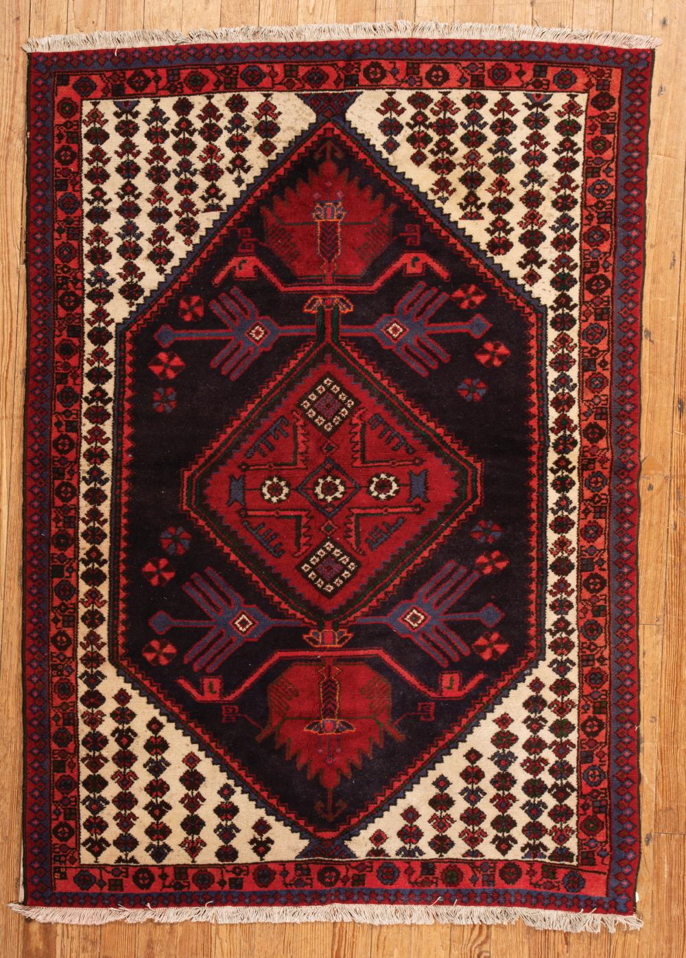 SMALL PERSIAN CARPETSmall Persian