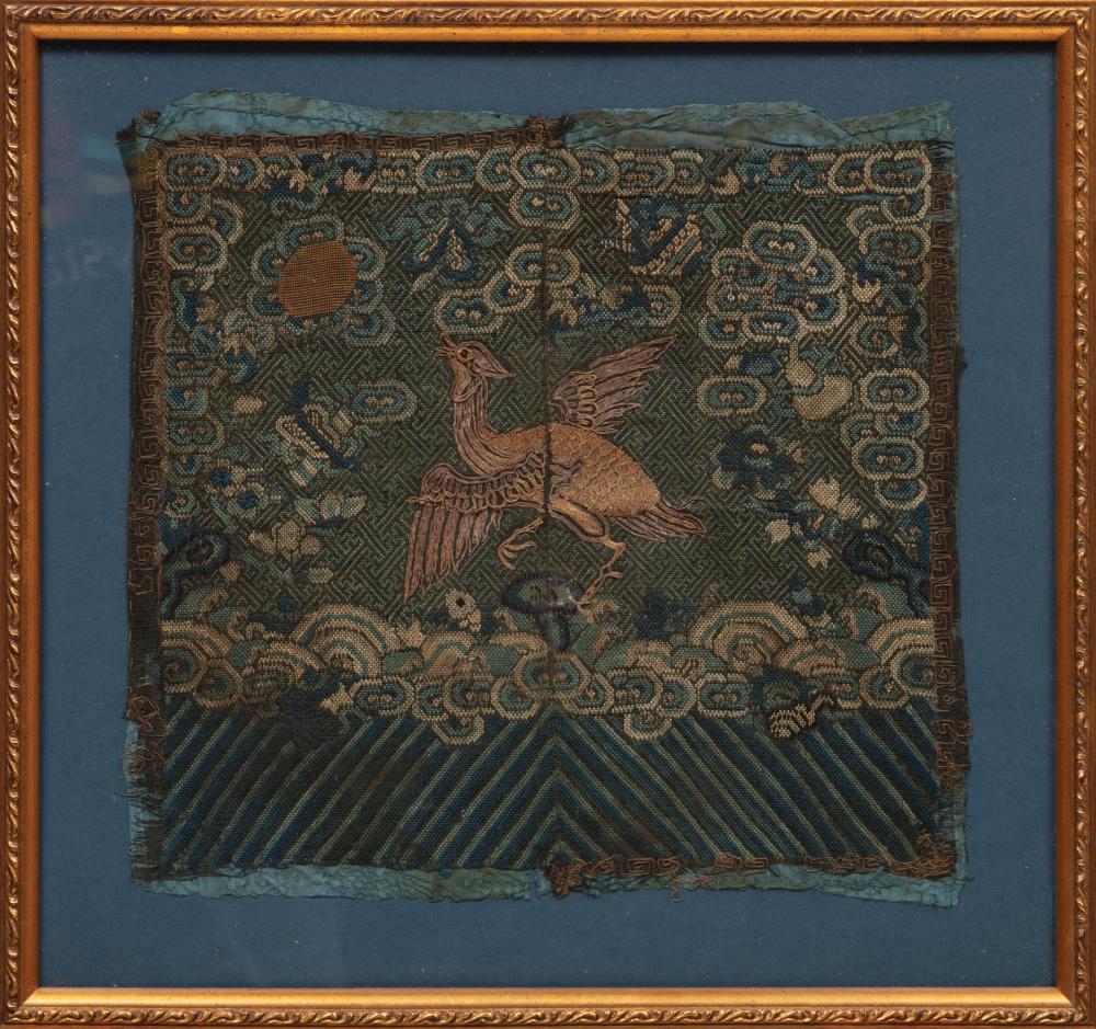 CHINESE EMBROIDERED SILK CIVIL 318c09