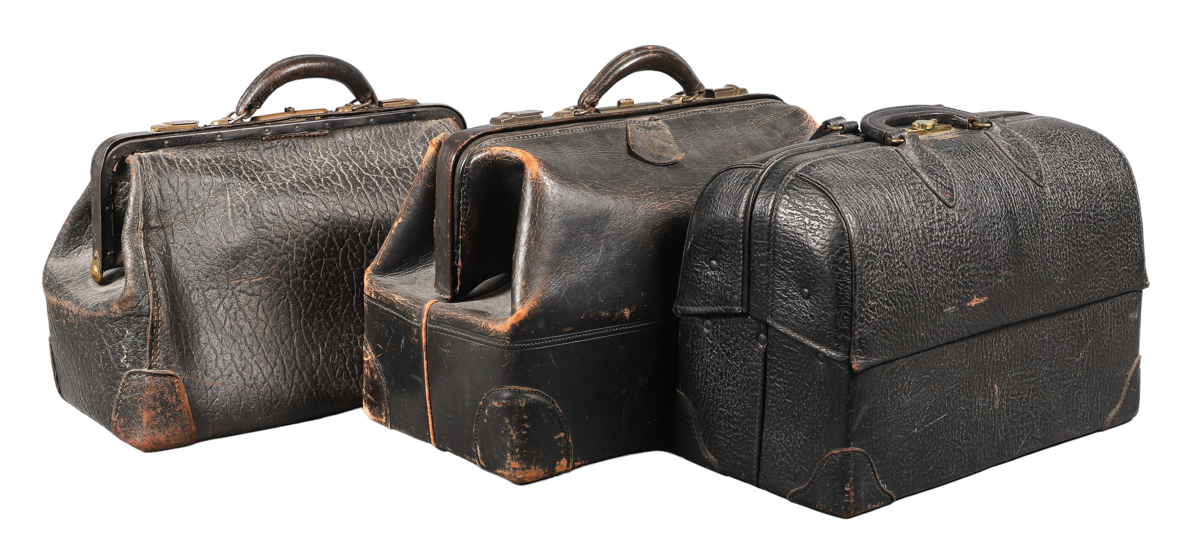  3 Leather doctors bags 19th Early 318d63