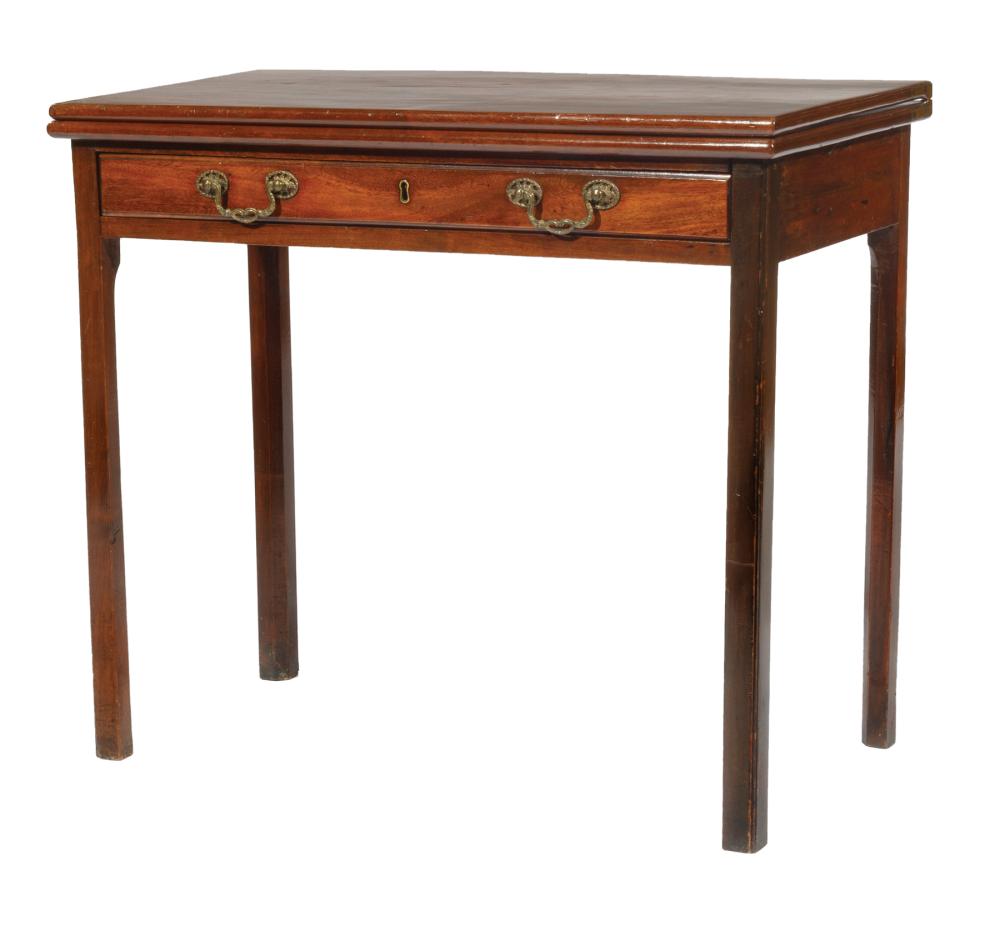 GEORGE III MAHOGANY GAMES TABLEGeorge 318dc6