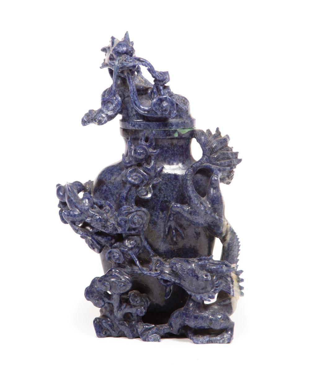 CHINESE SODALITE COVERED VASEChinese 318e9c