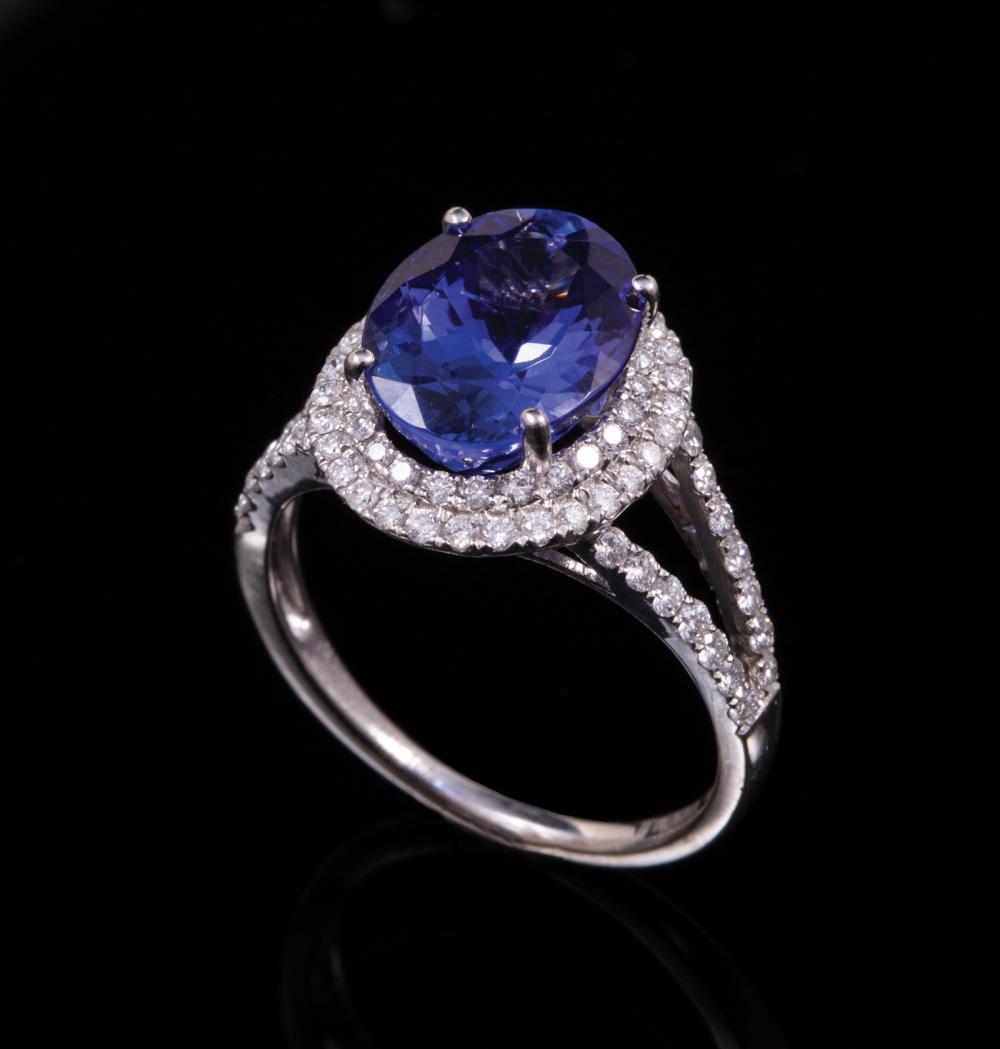 18 KT WHITE GOLD TANZANITE AND 318f32