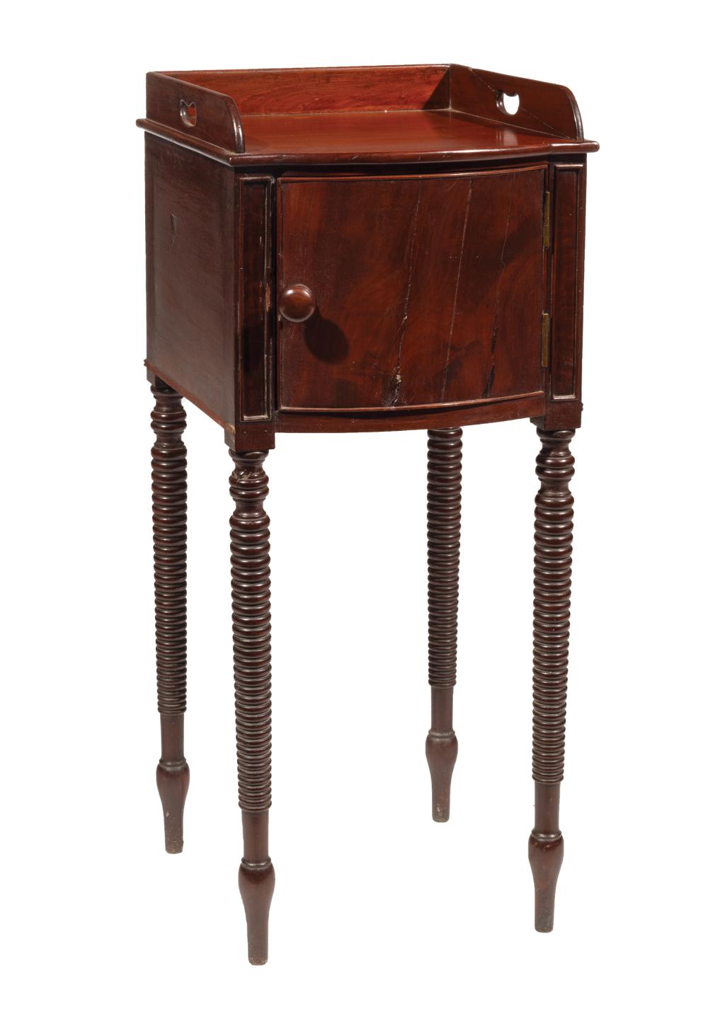 AMERICAN MAHOGANY BEDSIDE COMMODEAmerican