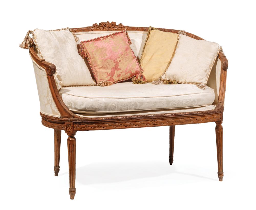 FRENCH LOUIS XVI STYLE CARVED BEECHWOOD 319044