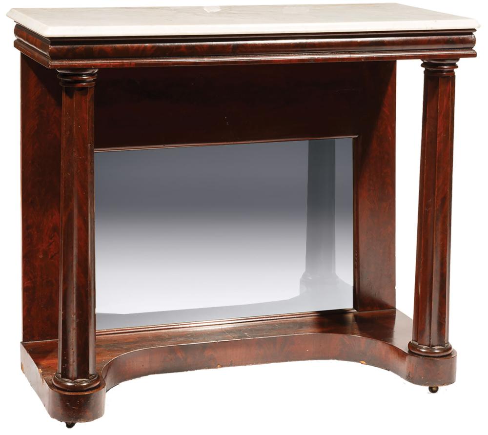 AMERICAN CLASSICAL MAHOGANY PIER